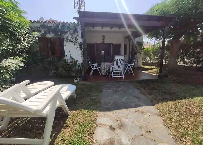 Holiday home 2 Bedroom Next Yumbo Center. Free Parking *