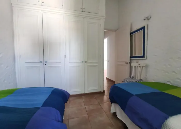 2 Bedroom Next Yumbo Center. Free Parking Playa del Inglés