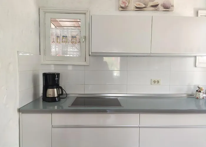 2 Bedroom Next Yumbo Center. Free Parking Casa vacanze