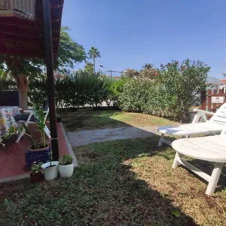 2 Bedroom Next Yumbo Center. Free Parking Semesterbostad